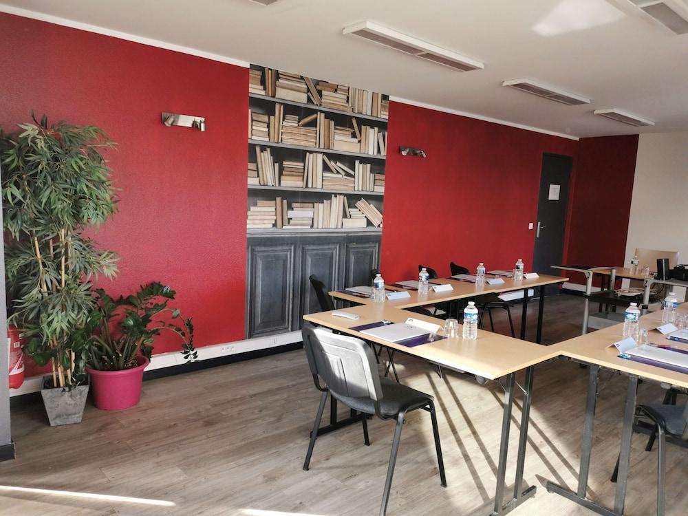 restaurant-cafeteria