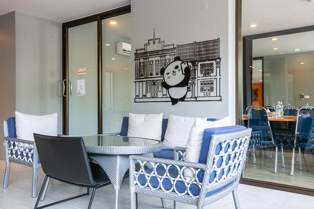 lounge