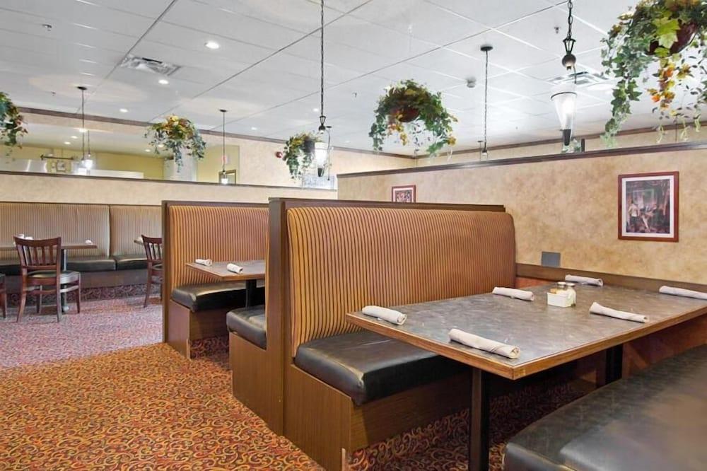 restaurant-cafeteria