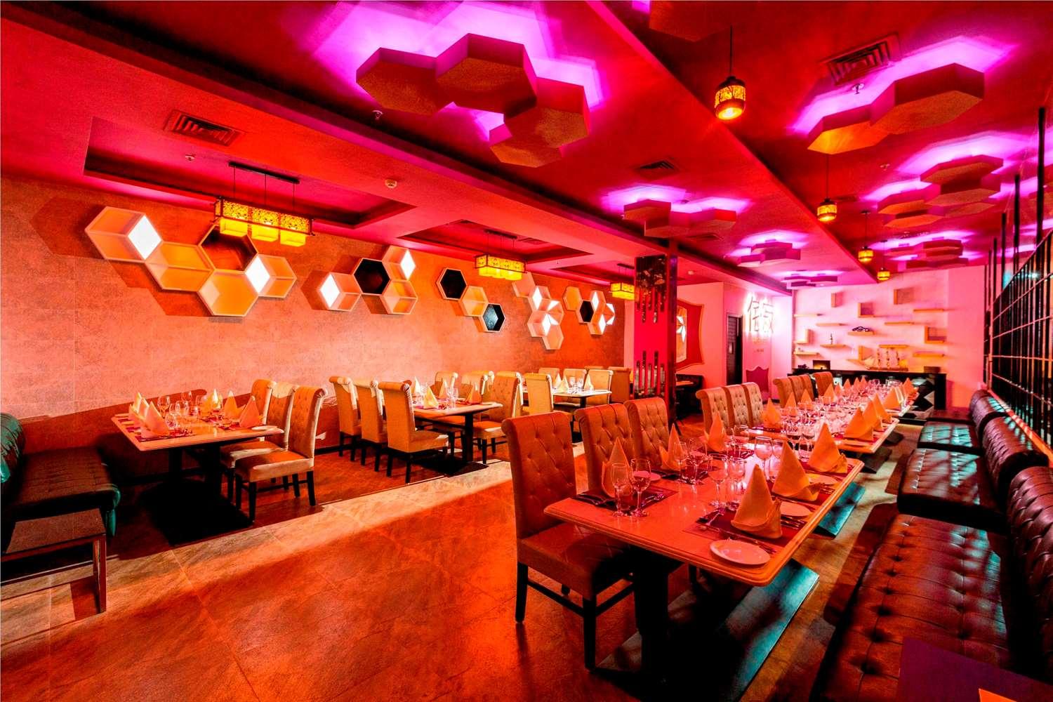 restaurant cafeteria