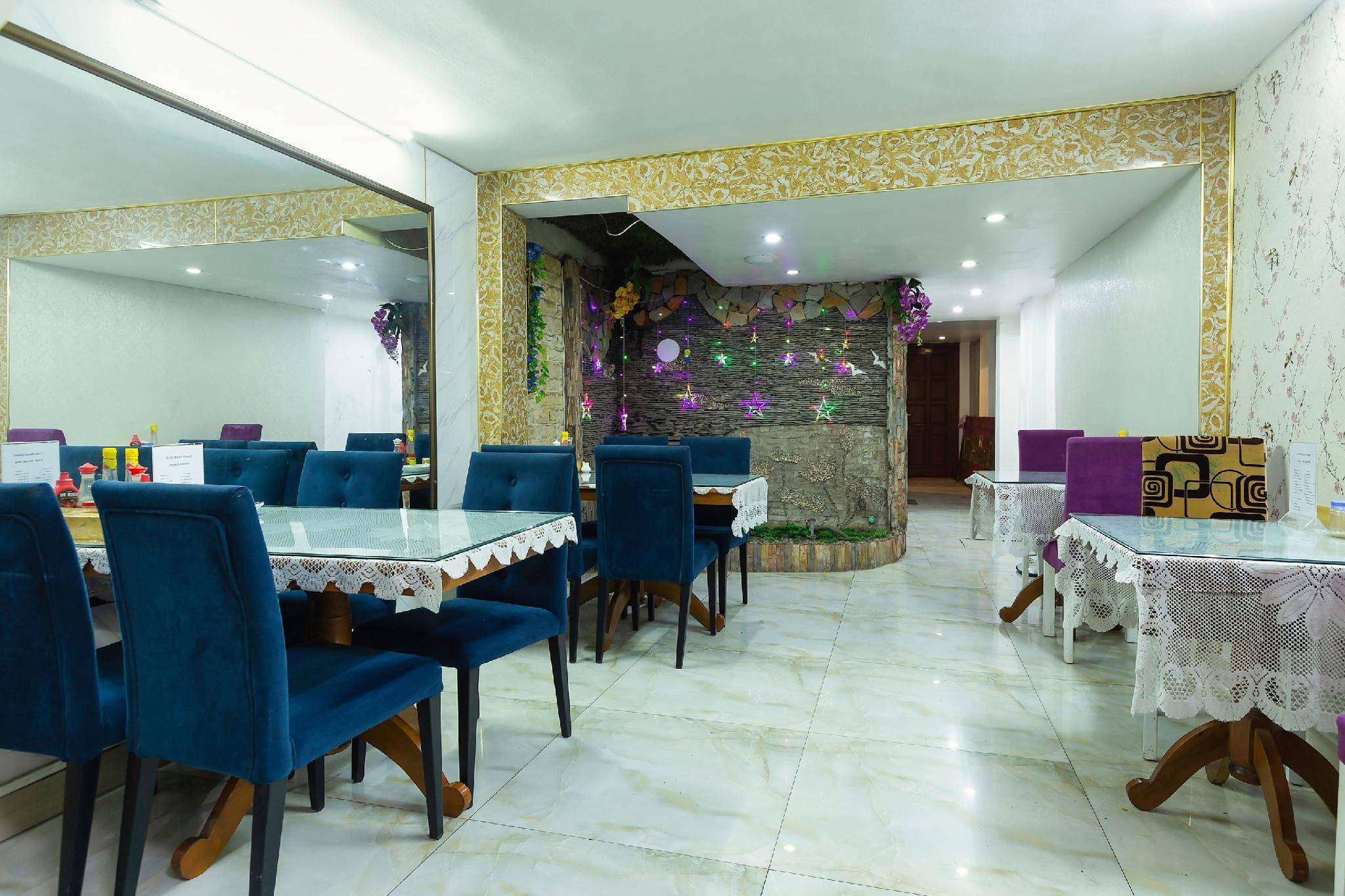 restaurant cafeteria