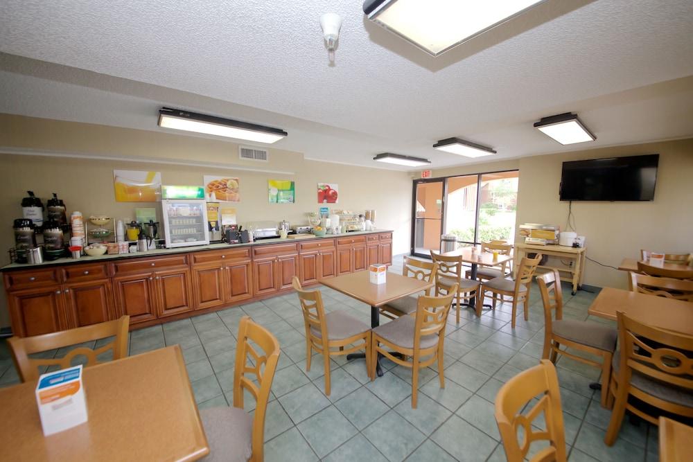 restaurant-cafeteria