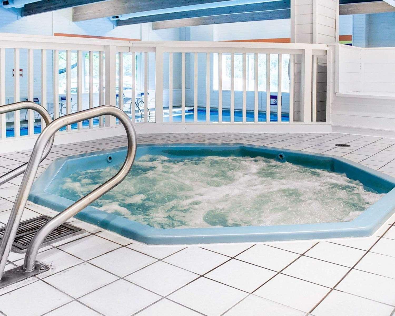 swimming pool spa