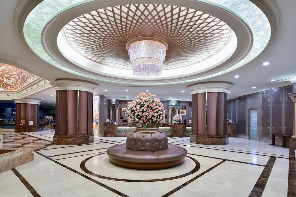lobby