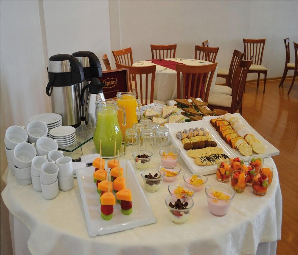 restaurant-cafeteria