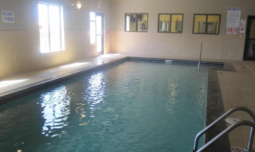 swimming pool spa