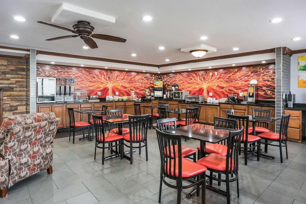 restaurant-cafeteria
