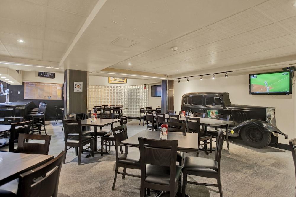 restaurant cafeteria