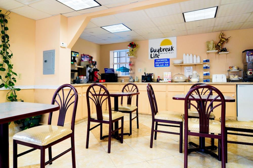 restaurant-cafeteria