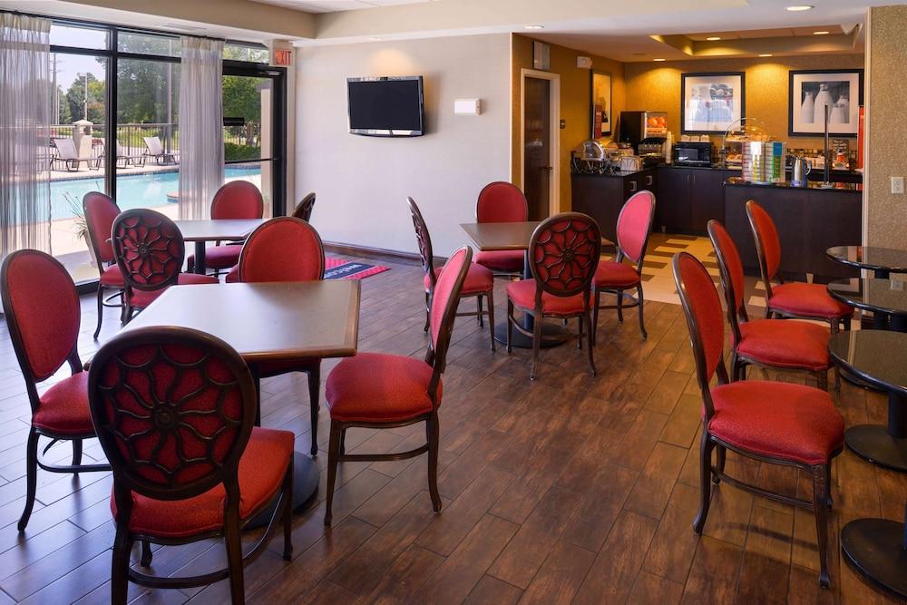 restaurant-cafeteria