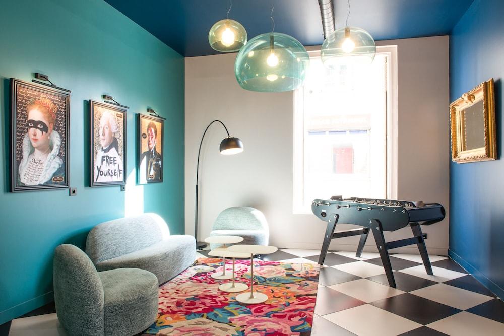 lounge