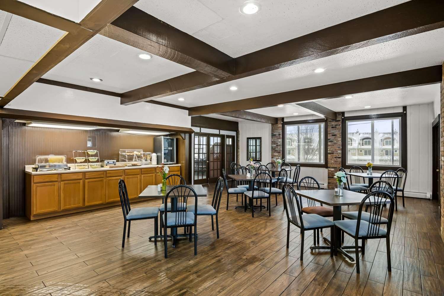 restaurant cafeteria