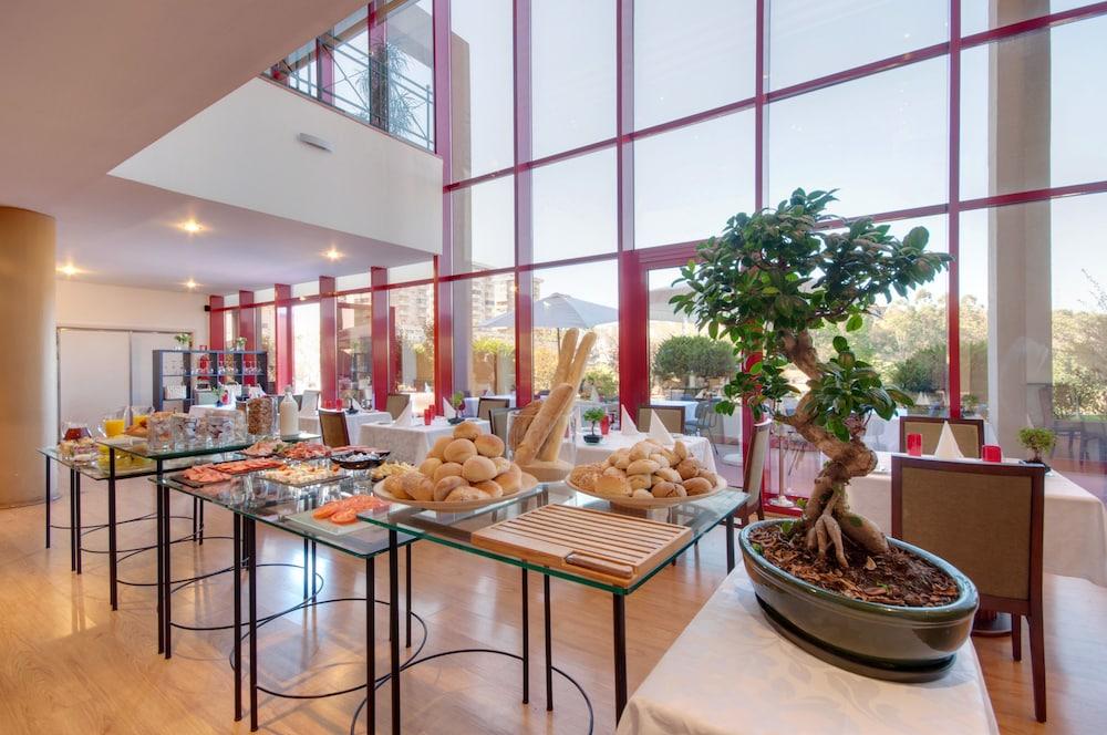 restaurant-cafeteria