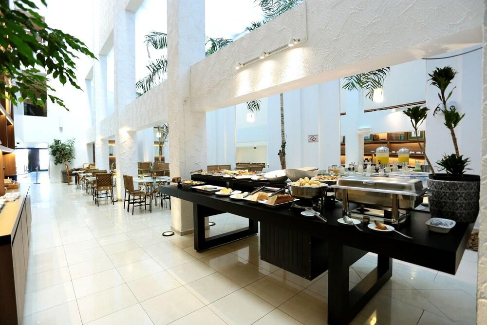 restaurant-cafeteria