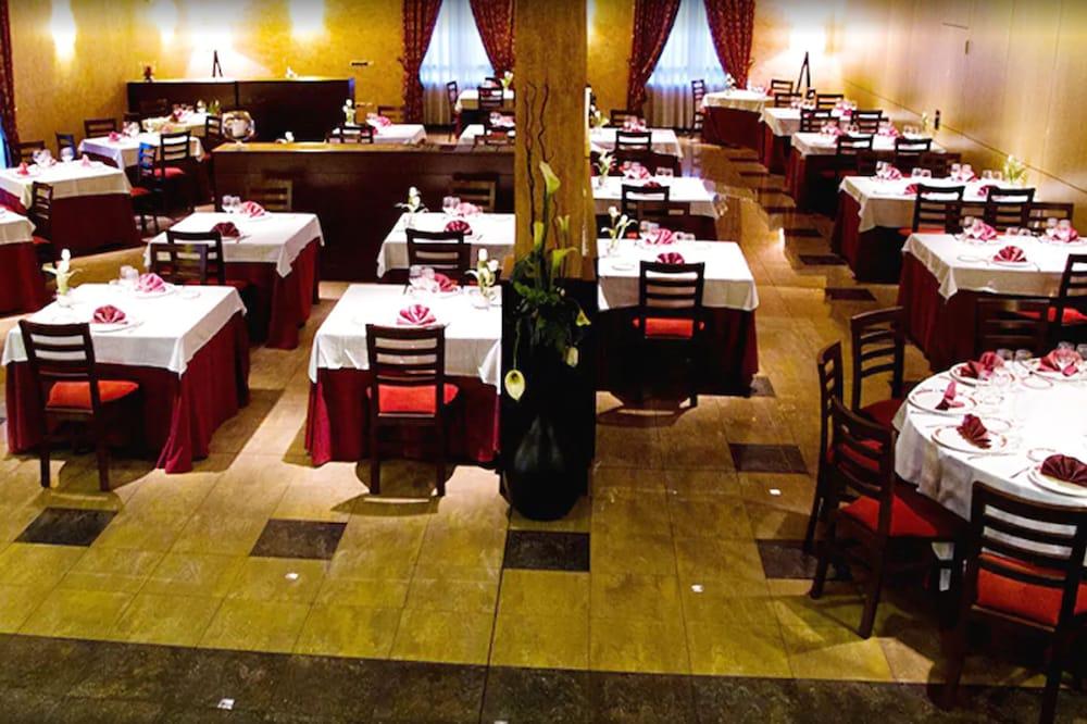restaurant-cafeteria