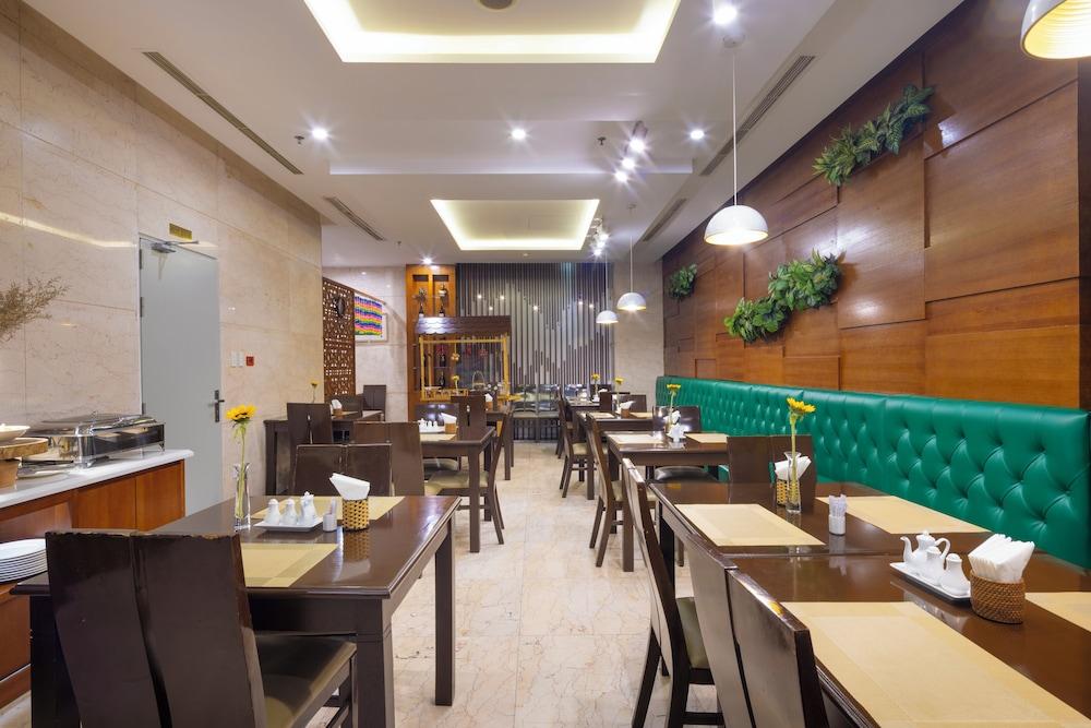 restaurant cafeteria