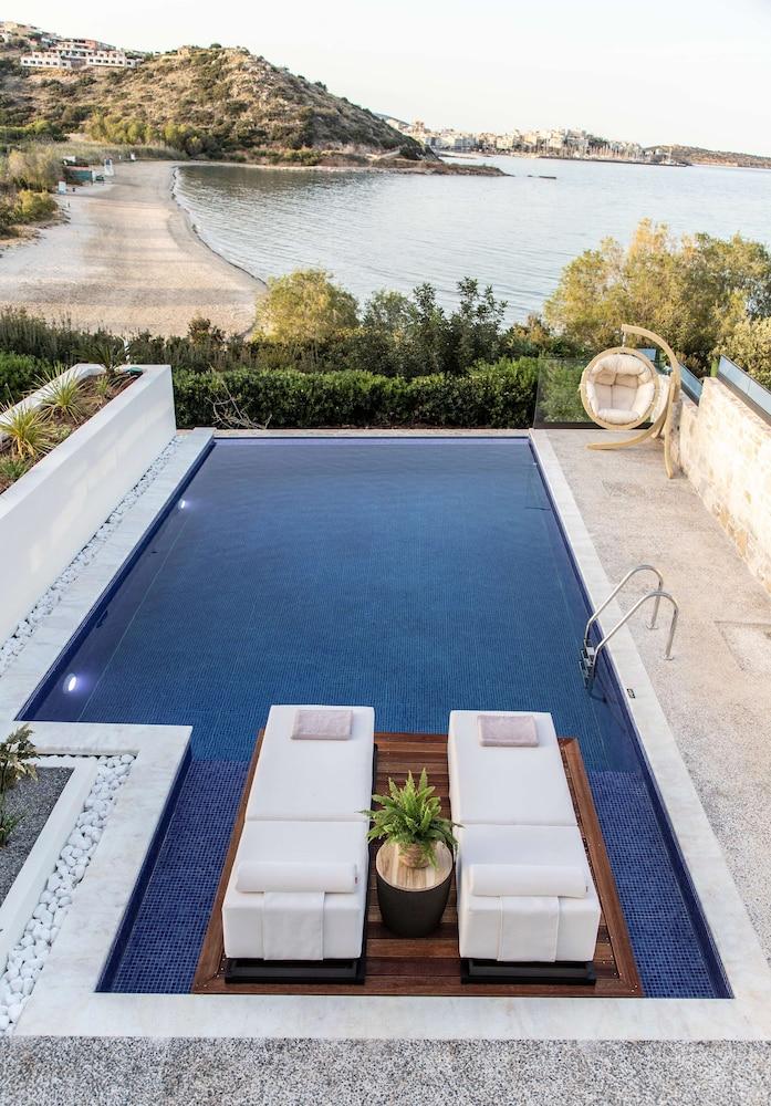 swimming pool spa