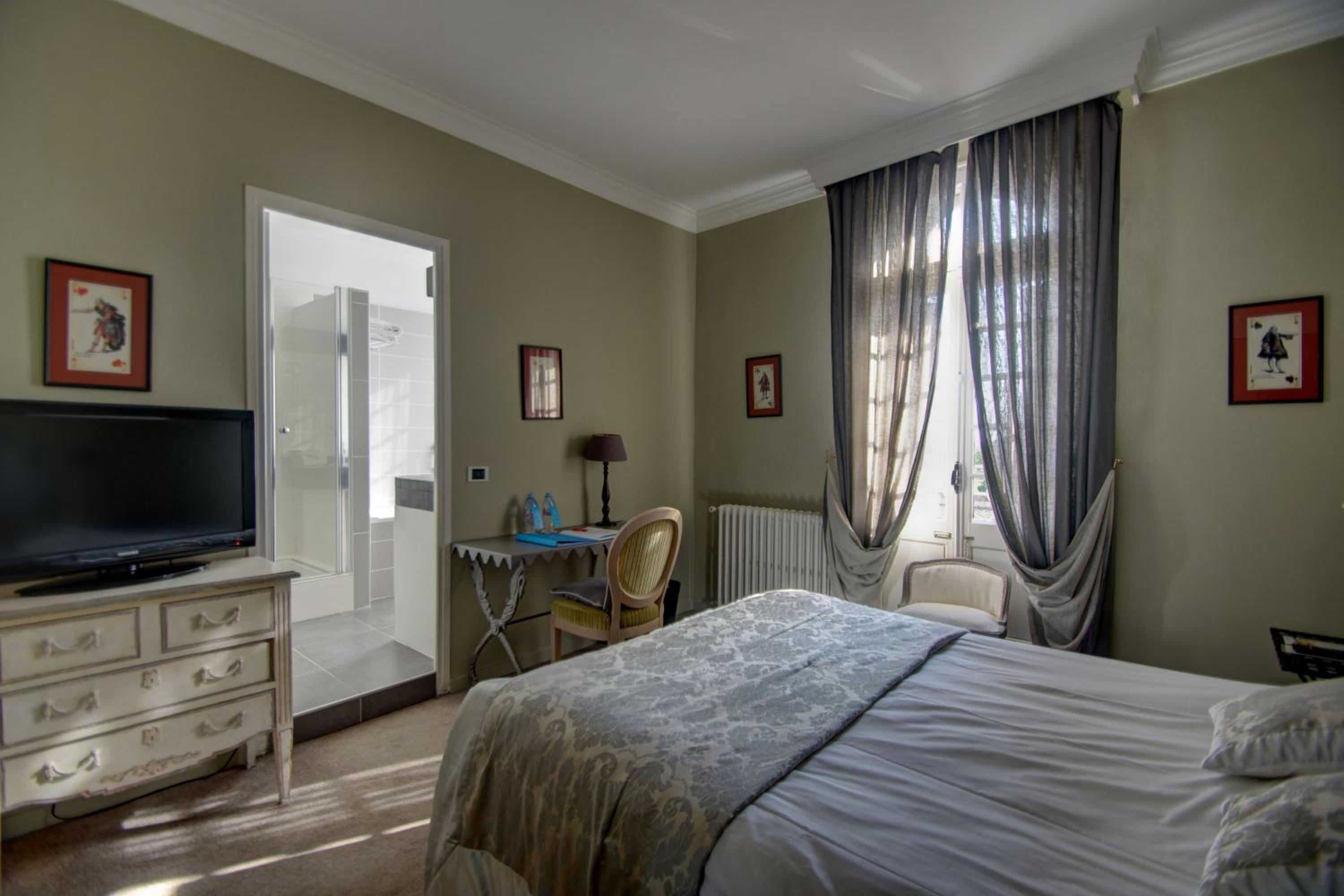 rooms