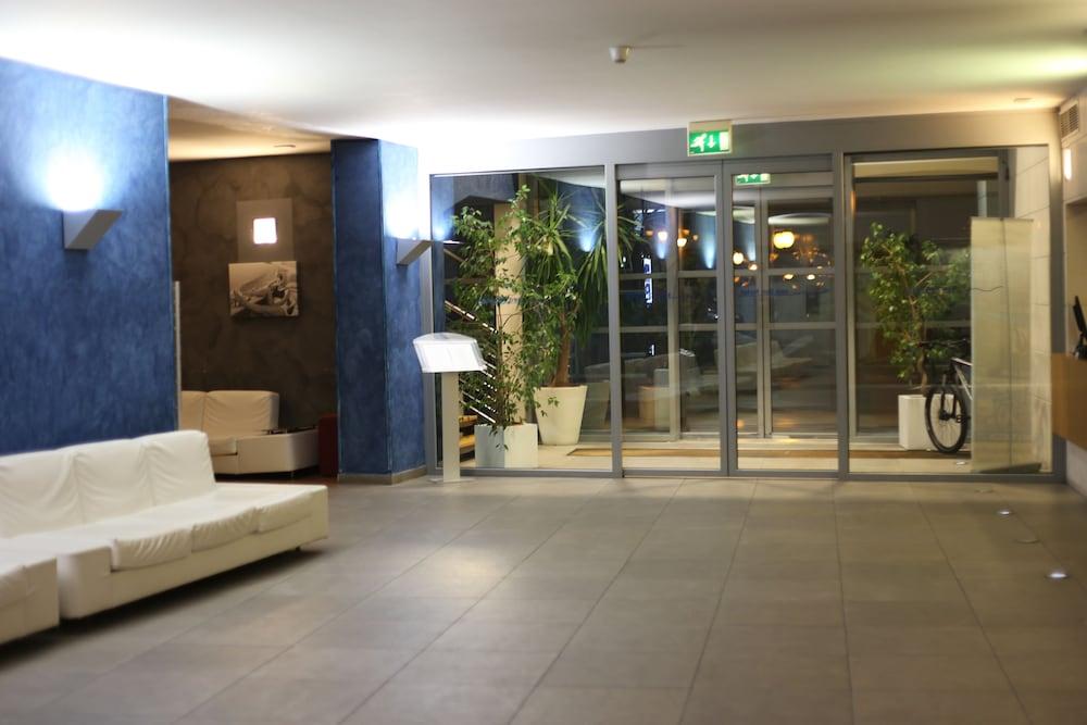 lobby