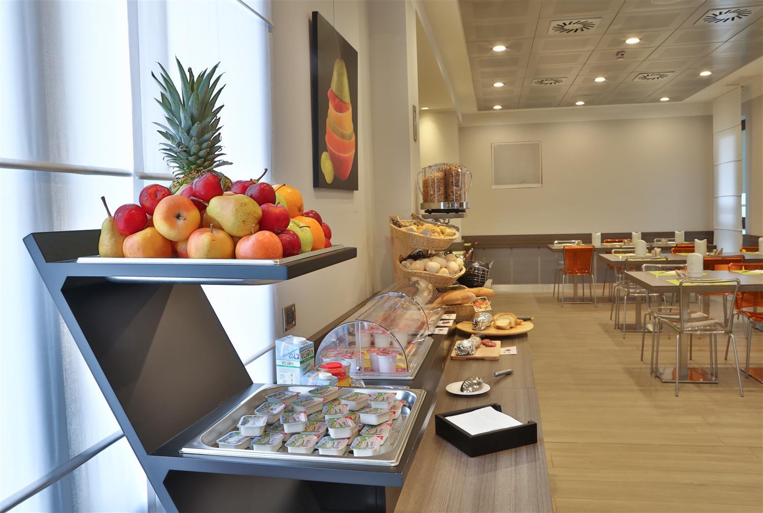 restaurant cafeteria