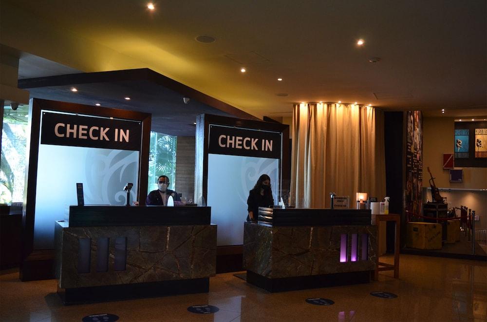 lobby