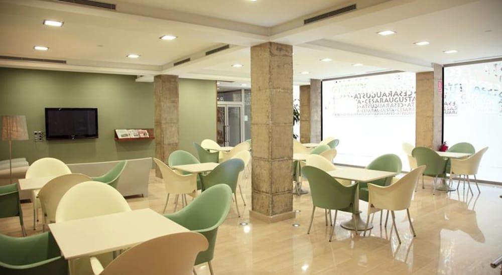 restaurant-cafeteria