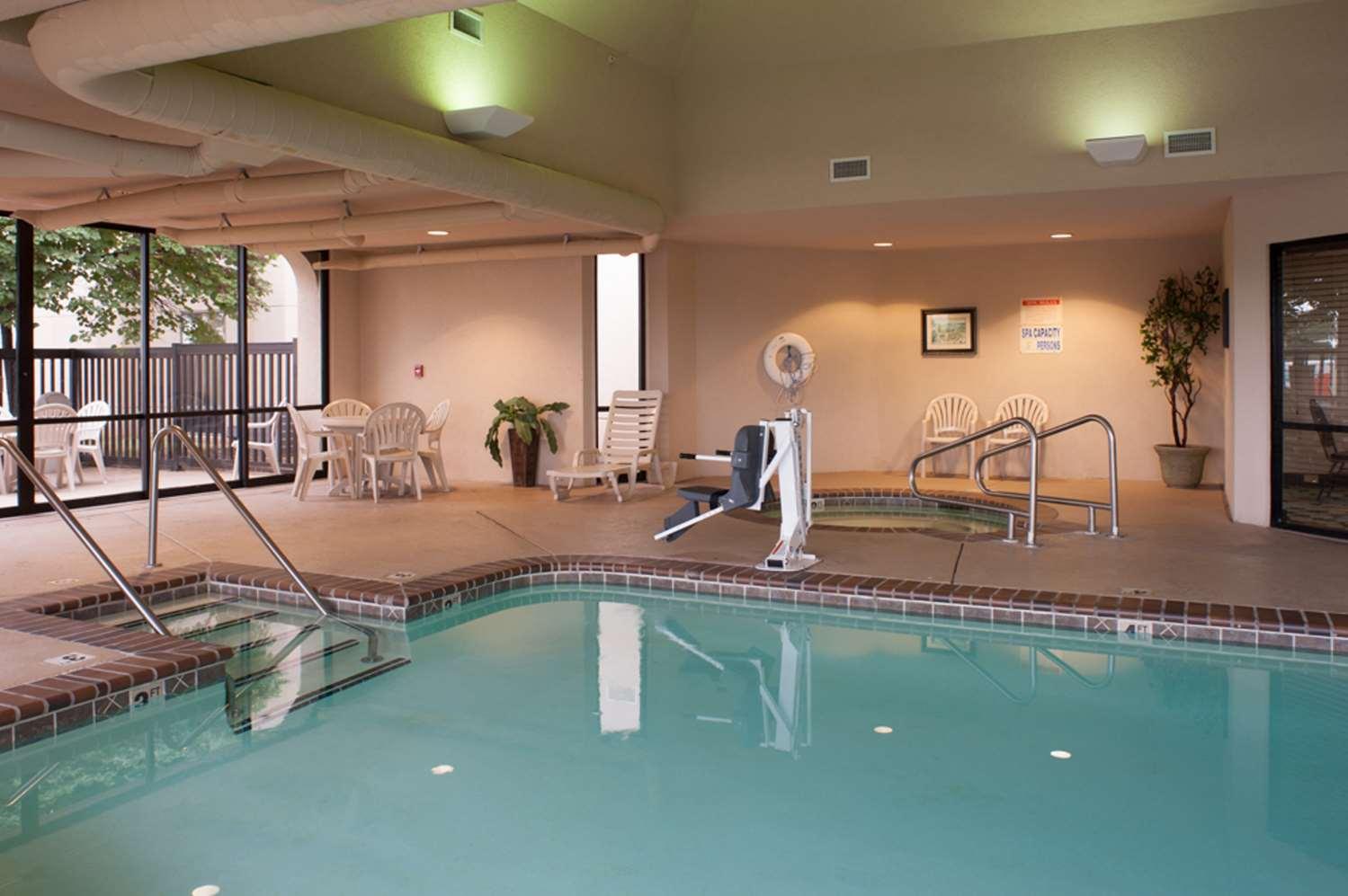 swimming pool spa