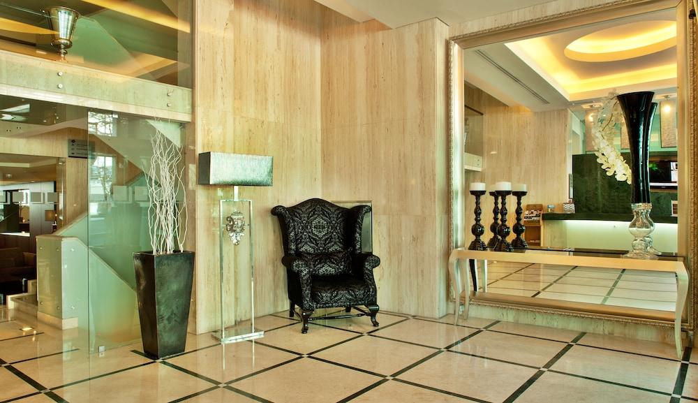lobby