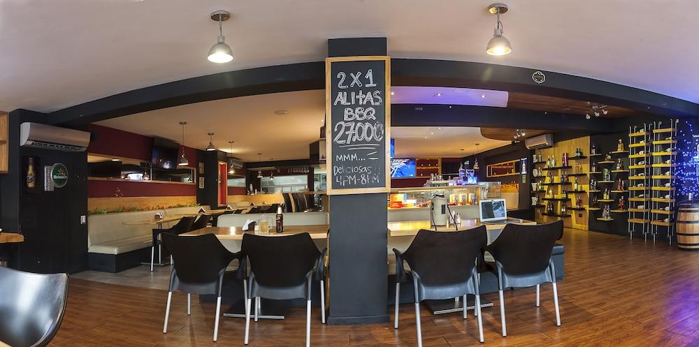 restaurant-cafeteria