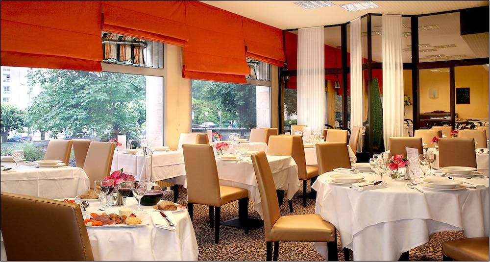 restaurant-cafeteria