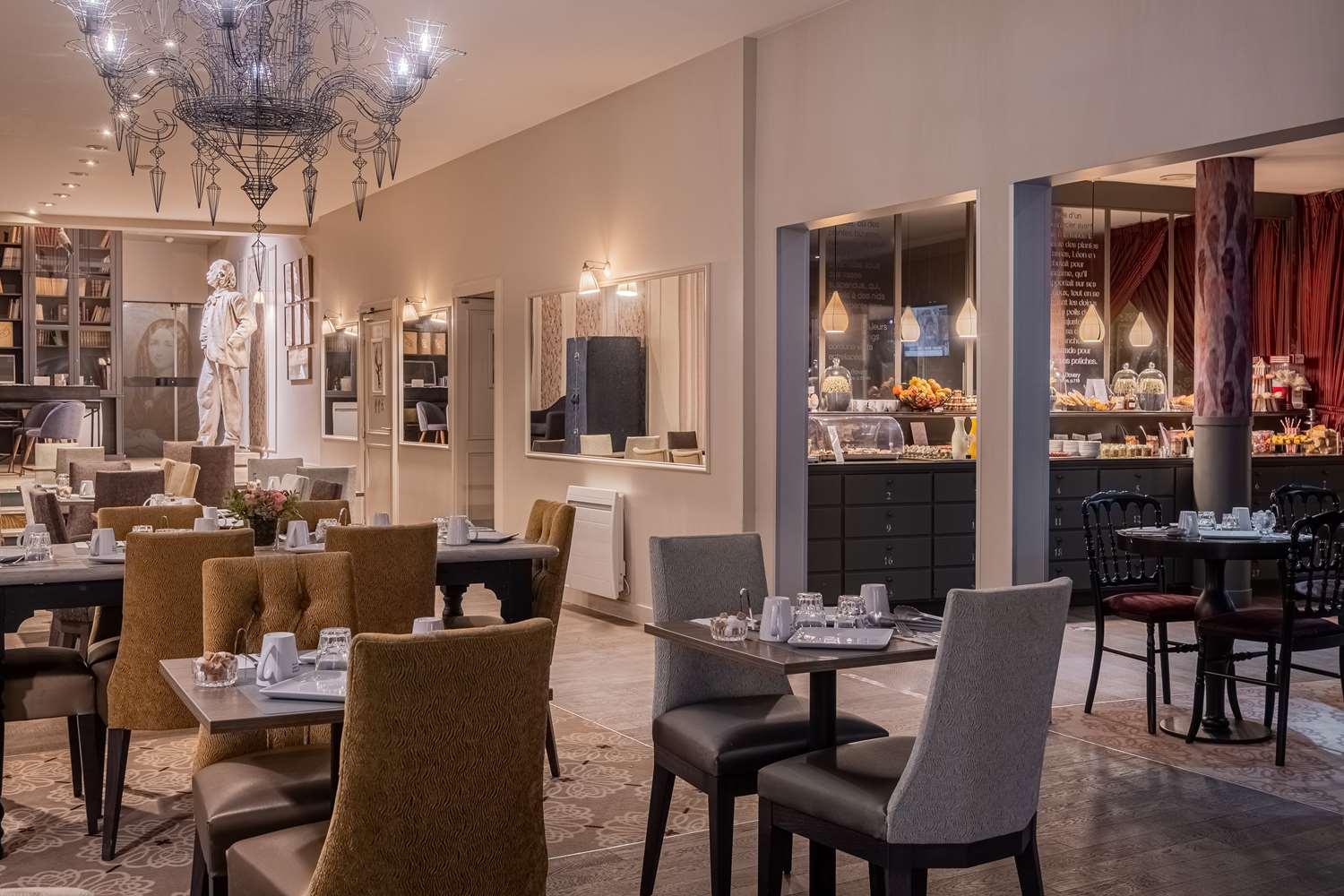 restaurant cafeteria