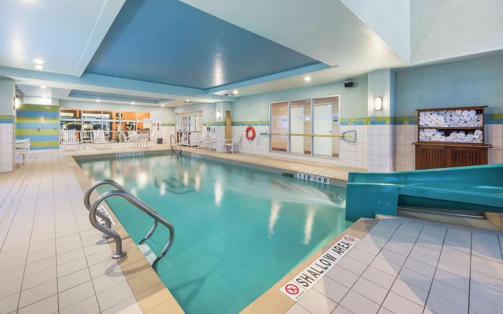 swimming pool spa