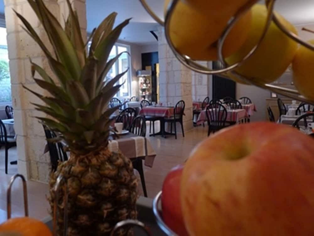 restaurant-cafeteria
