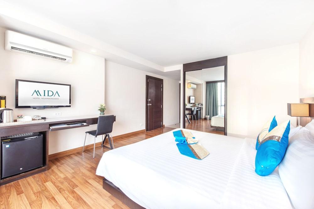 rooms