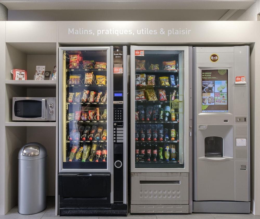 restaurant-cafeteria
