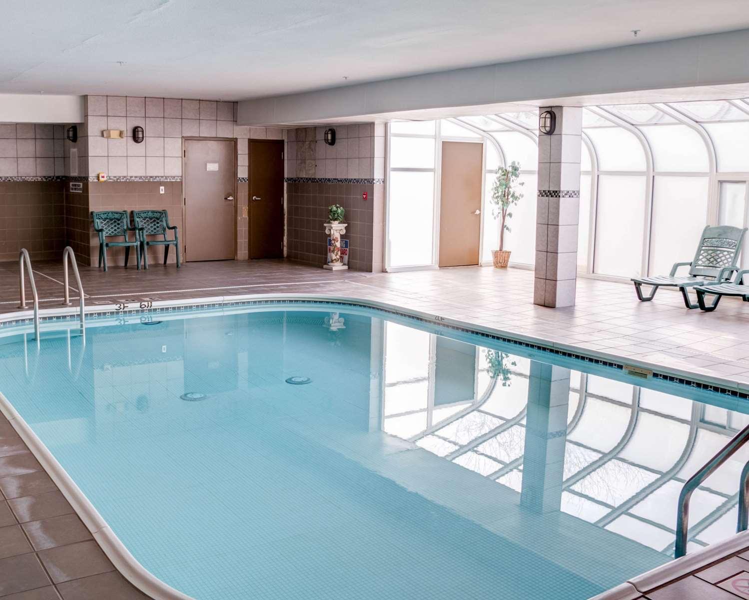 swimming pool spa