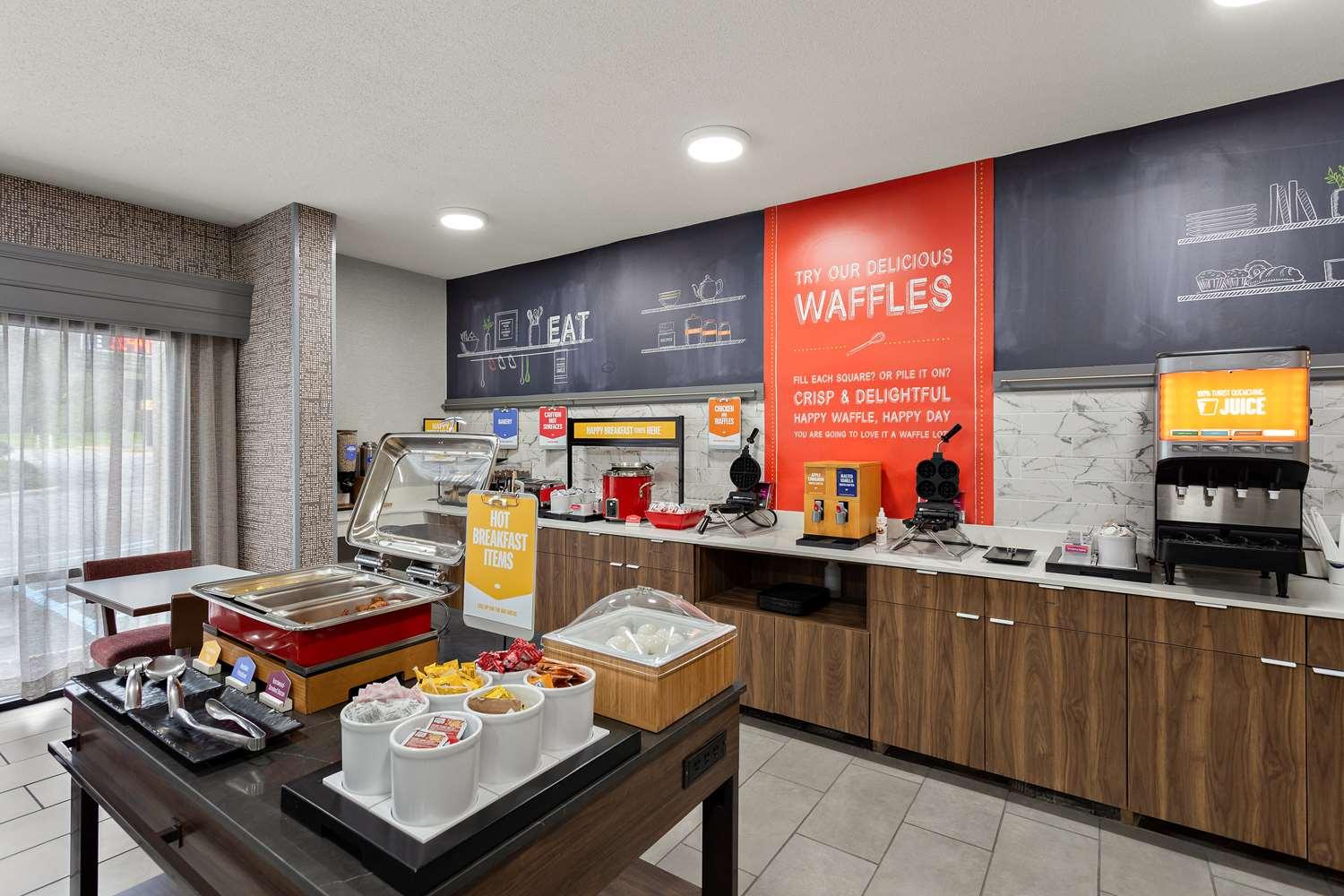 restaurant cafeteria