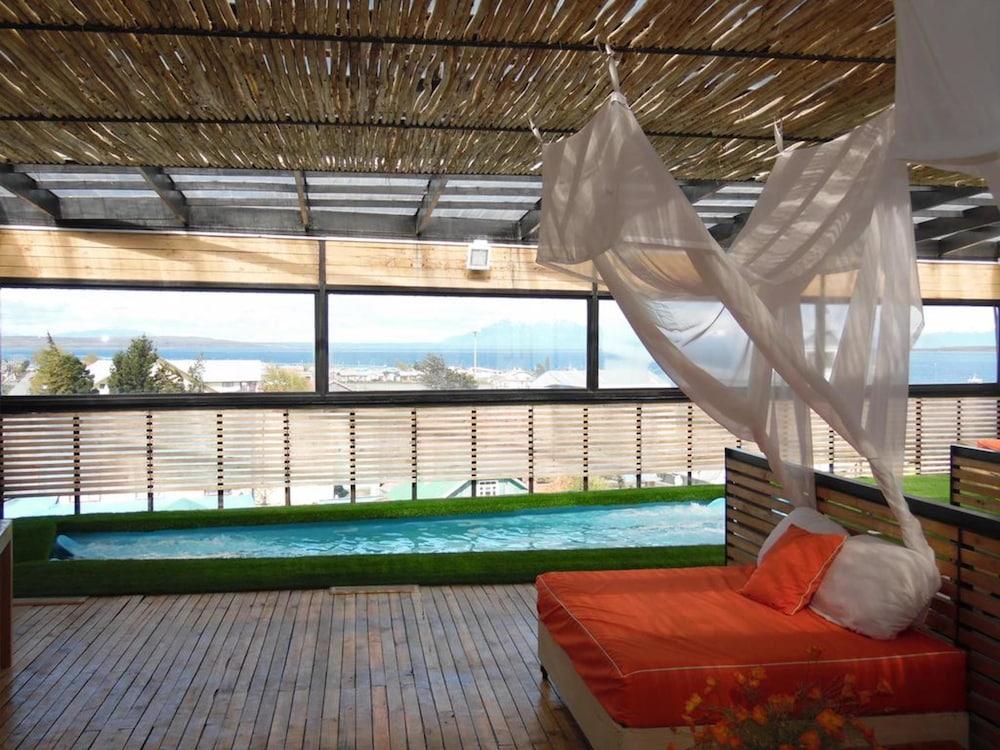 swimming pool spa