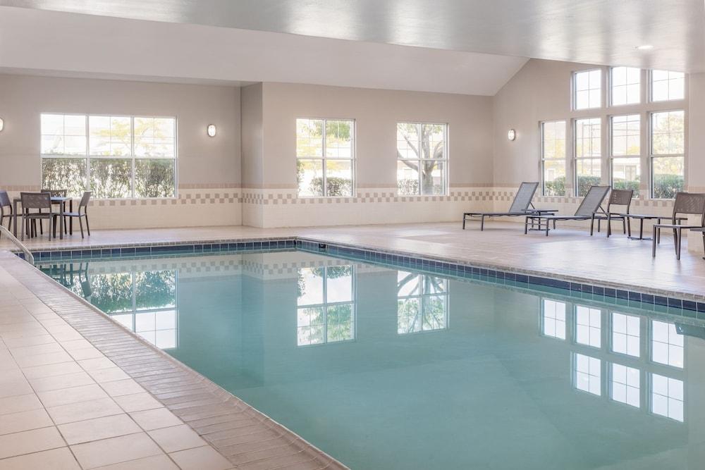 swimming pool spa