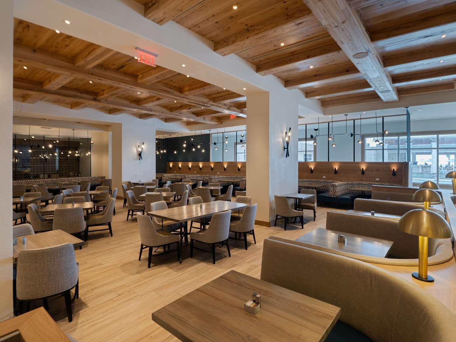 restaurant cafeteria