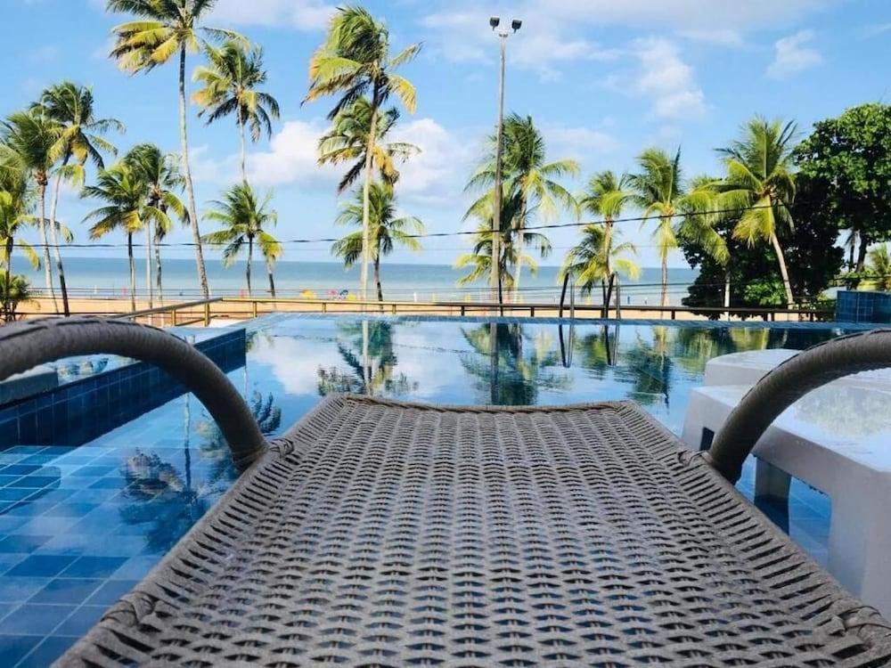 swimming pool spa