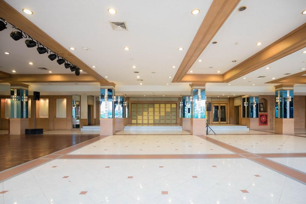 lobby