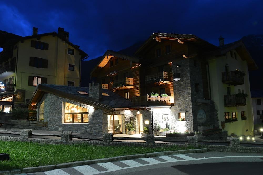 hotel