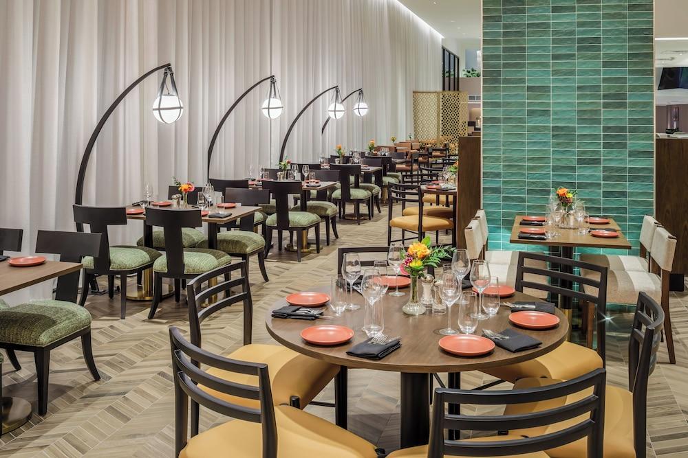 restaurant cafeteria
