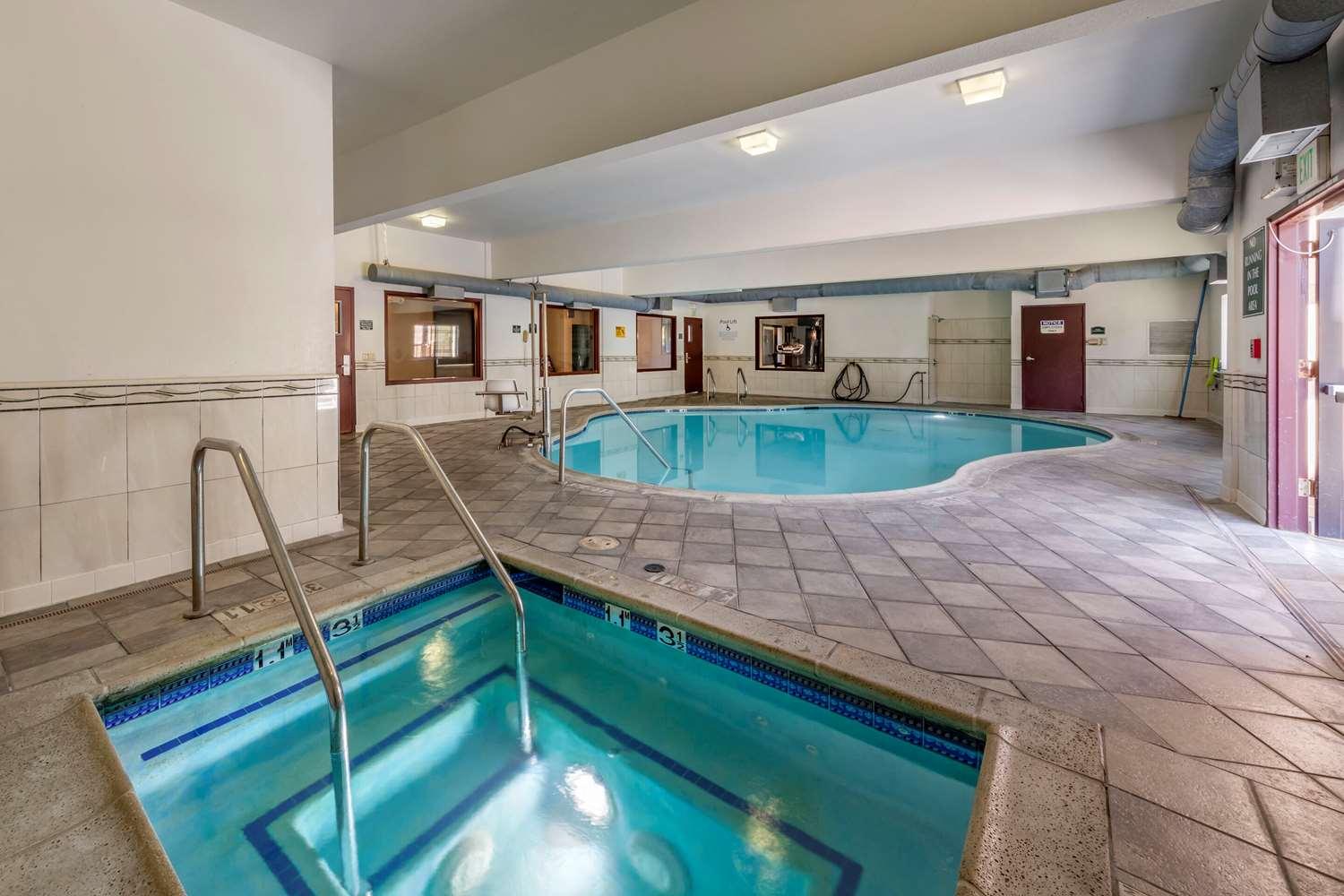 swimming pool spa