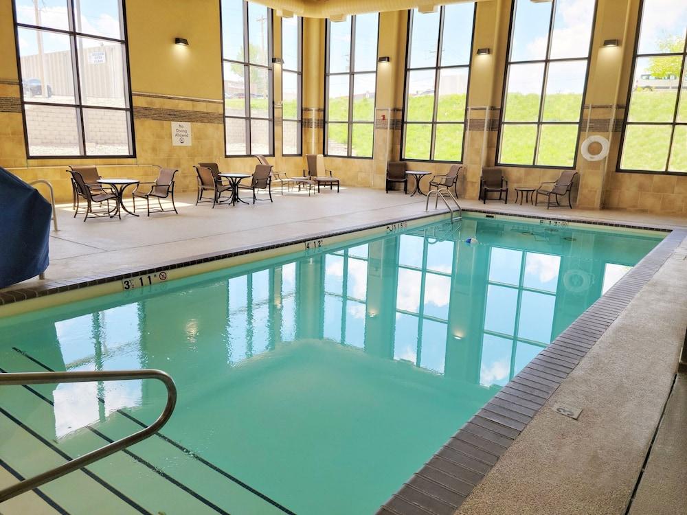 swimming pool spa
