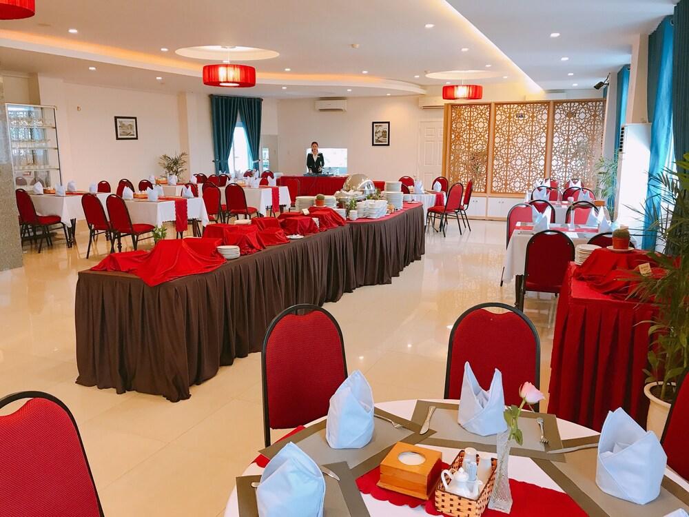 restaurant-cafeteria