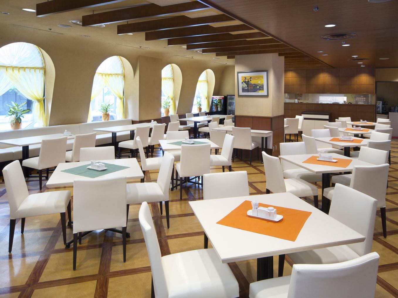 restaurant cafeteria