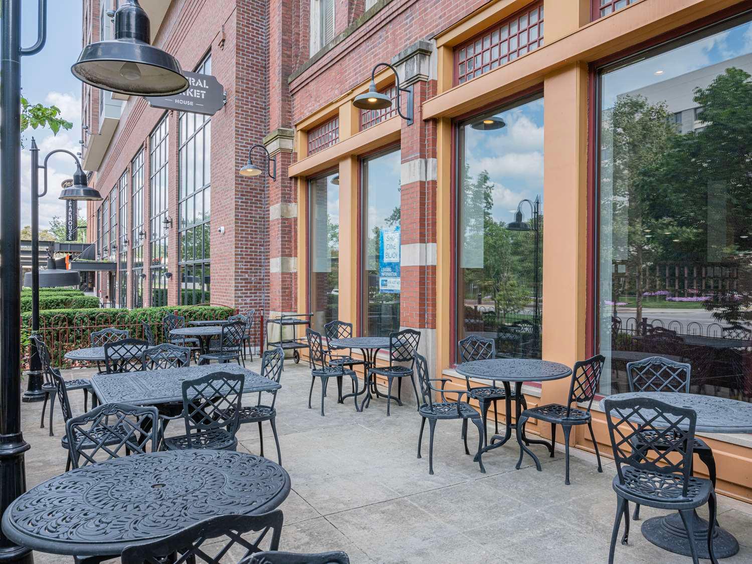 restaurant cafeteria