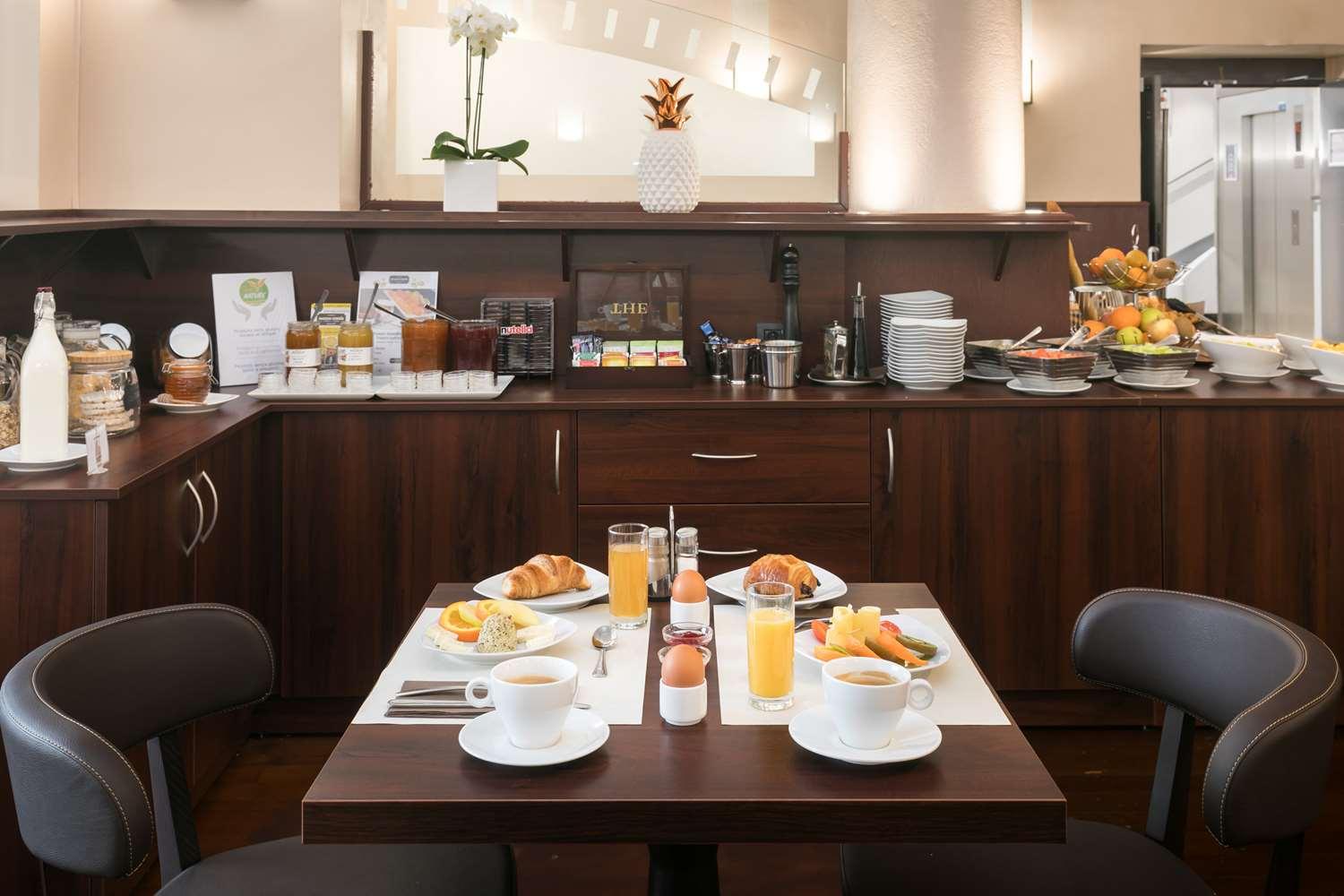 restaurant cafeteria